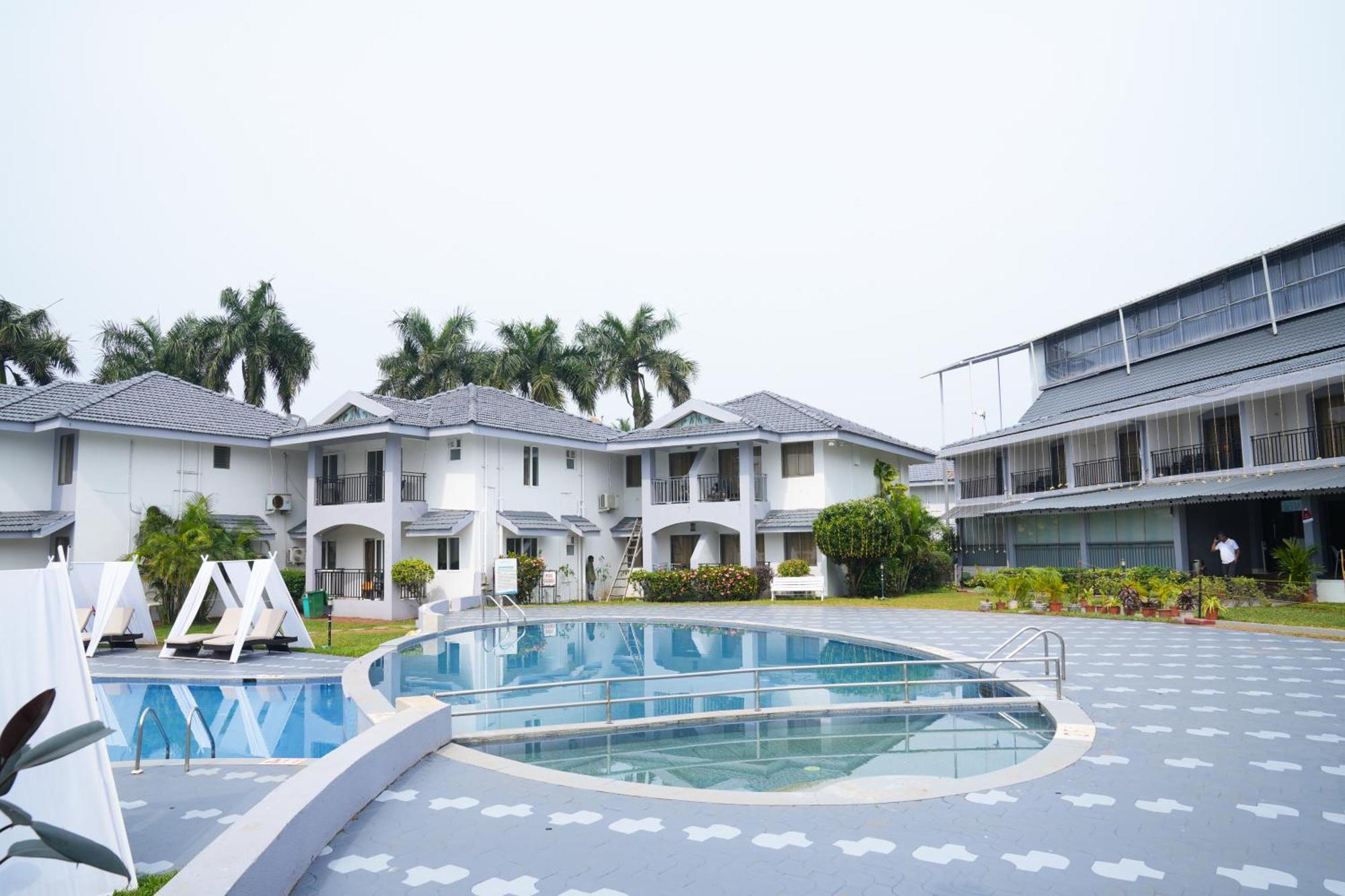 Regenta Baywatch Resort, Goa Benaulim Eksteriør billede