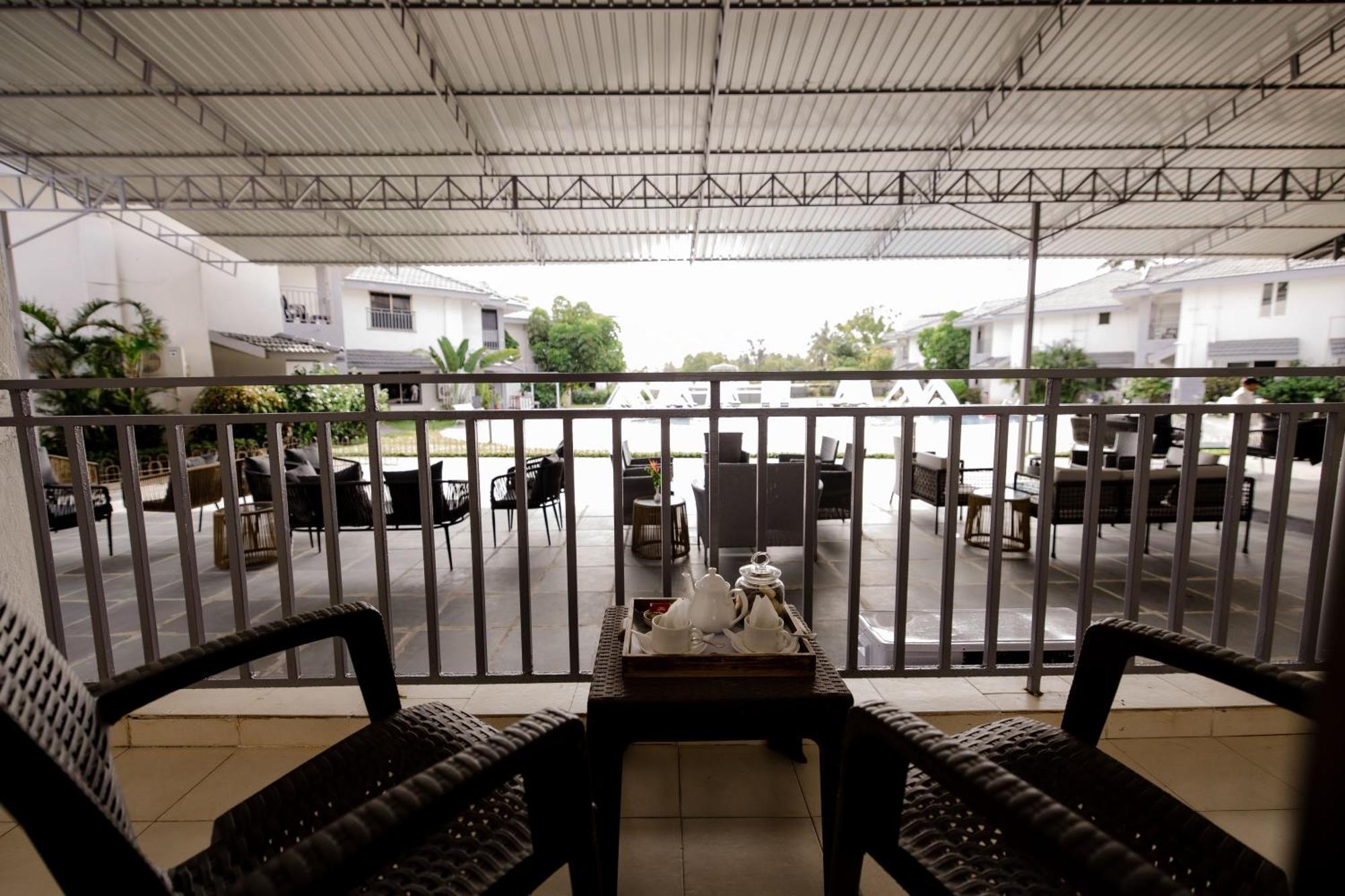 Regenta Baywatch Resort, Goa Benaulim Eksteriør billede